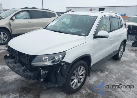 2017 Volkswagen Tiguan 2.0T Wolfsburg Edition from USA, damaged, VIN WVGSV7AX3HW506117